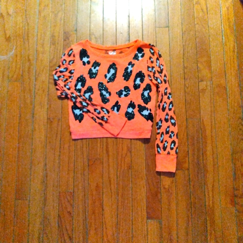 Long sleeve crop top